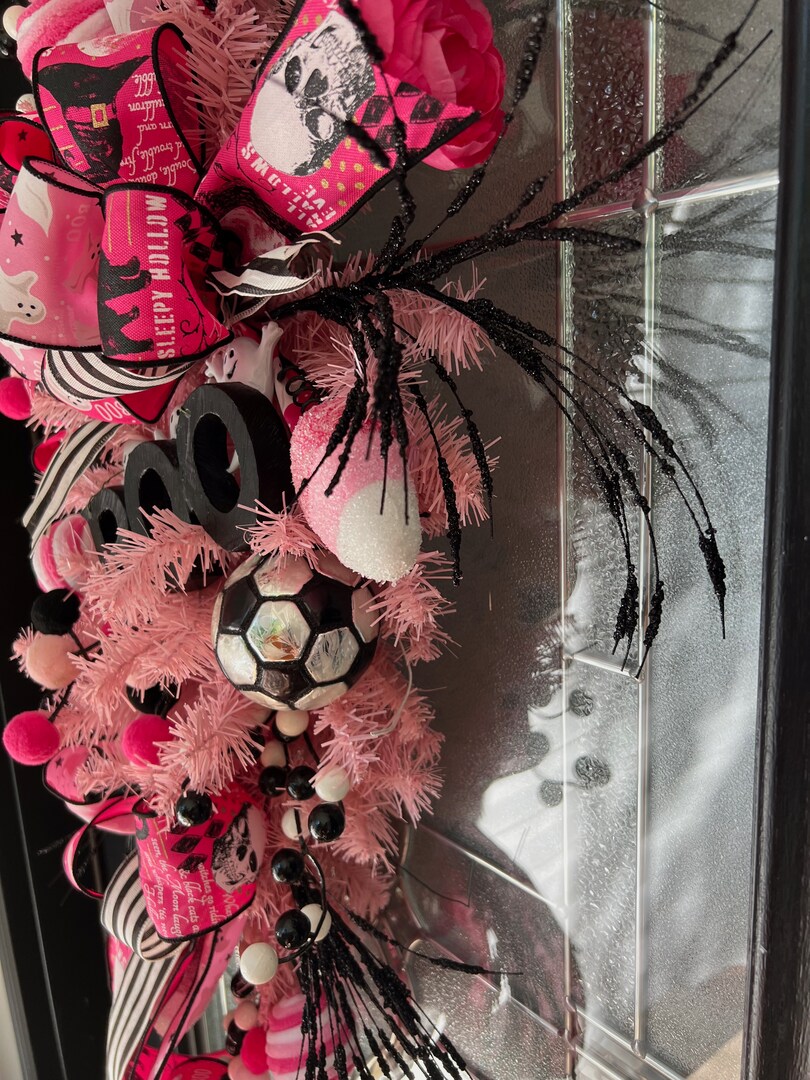 Pink Halloween Swag Wreath For Front Door, With BOO Sign Pink Halloween Swag Wreath For Front Door, With BOO Sign